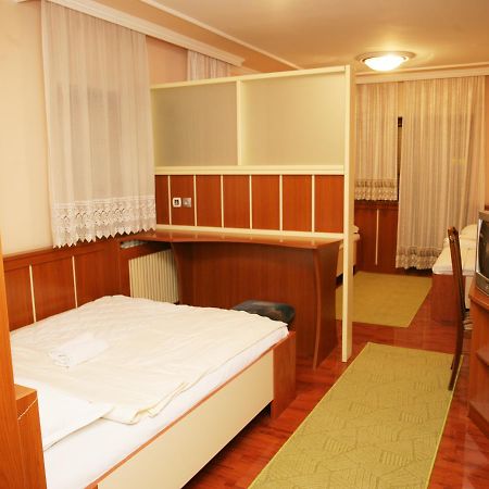 Motel Nana Banyaluka Dış mekan fotoğraf