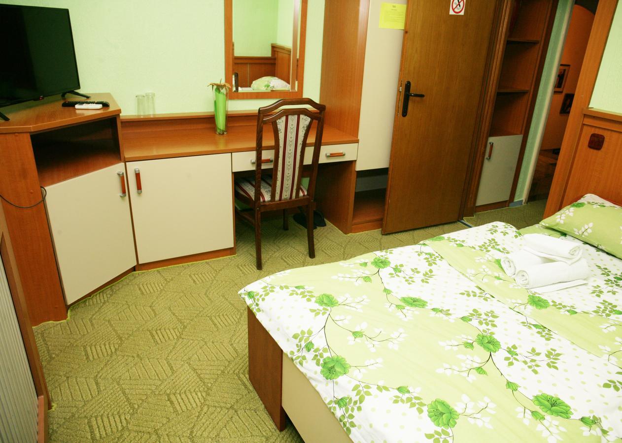 Motel Nana Banyaluka Dış mekan fotoğraf