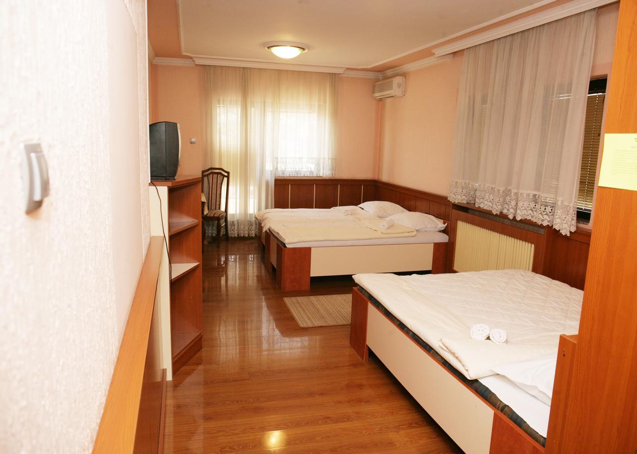 Motel Nana Banyaluka Dış mekan fotoğraf