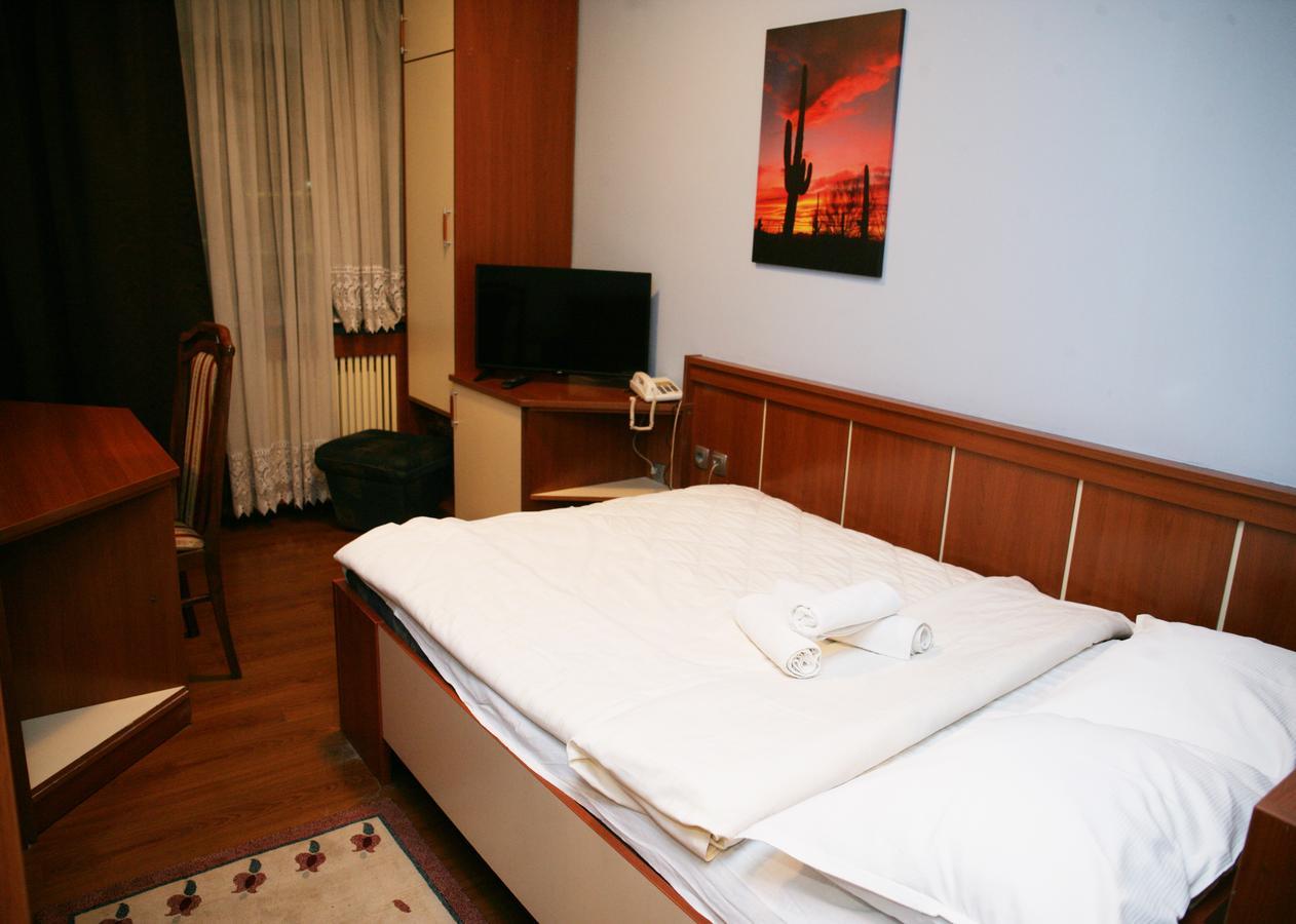 Motel Nana Banyaluka Dış mekan fotoğraf